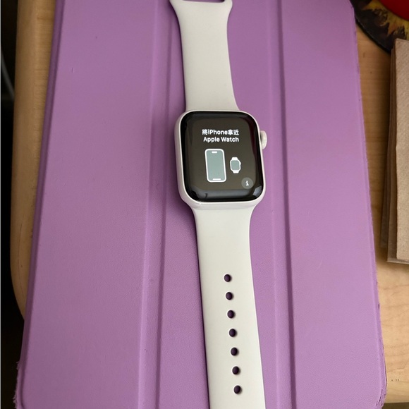 Apple Watch Series 5 Ceramic - Picture 1 of 3